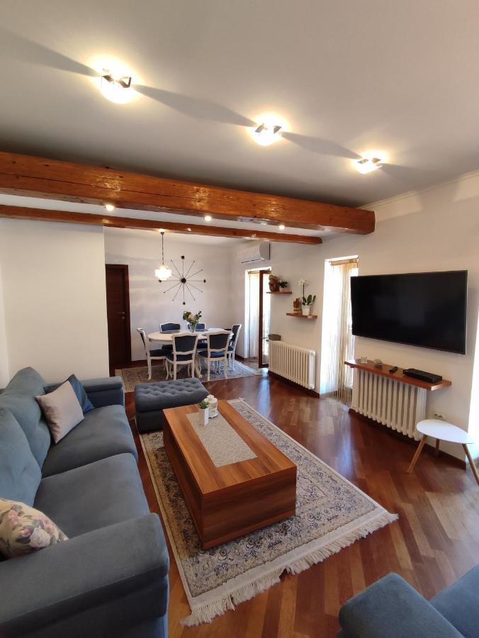 Deluxe Apartment Lejla - Free Garage Parking Сараево Екстериор снимка