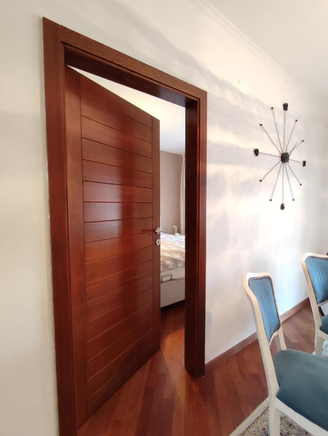 Deluxe Apartment Lejla - Free Garage Parking Сараево Екстериор снимка