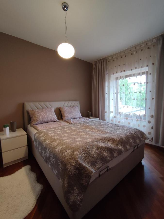 Deluxe Apartment Lejla - Free Garage Parking Сараево Екстериор снимка