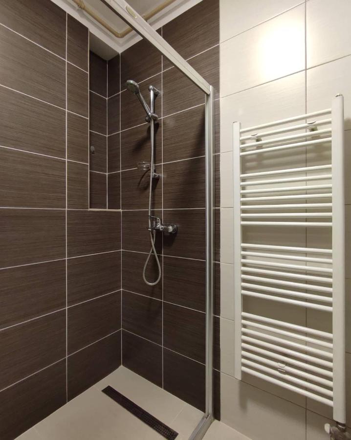 Deluxe Apartment Lejla - Free Garage Parking Сараево Екстериор снимка